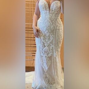 David's Bridal Elegant Cream Gown